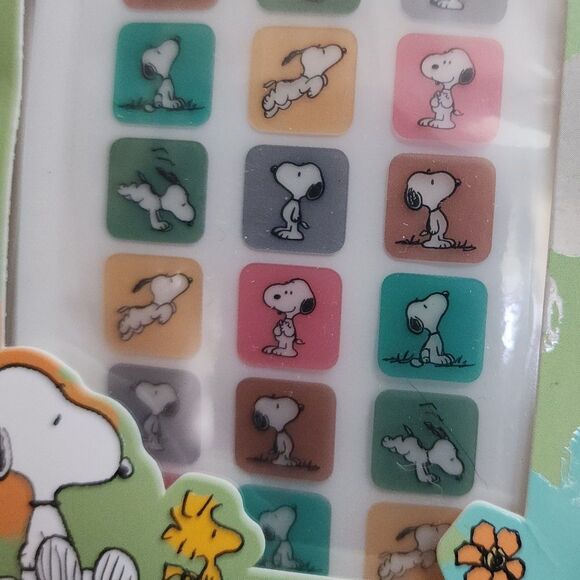 PEANUTS x CELAVI 36PC SNOOPY SPOT PATCHES - Hydrocolloid Spot Patches - Picture 3 of 4